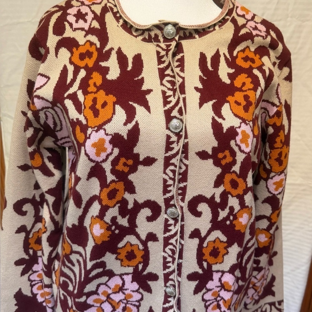 NWOT Gorgeous & Unique Floral Patterned Xl Button-Up Sweater - Picture 2 of 9